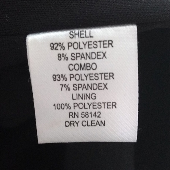 Maggy London Hourglass Form Fitting Flower Dress - Picture 7 of 7